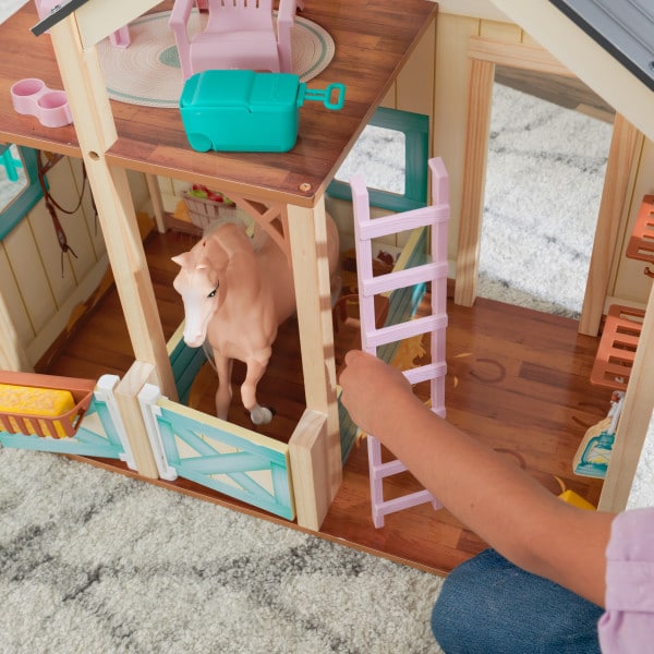 kidkraft deluxe horse stable