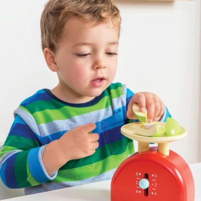 Le Toy Van Weighing Scales