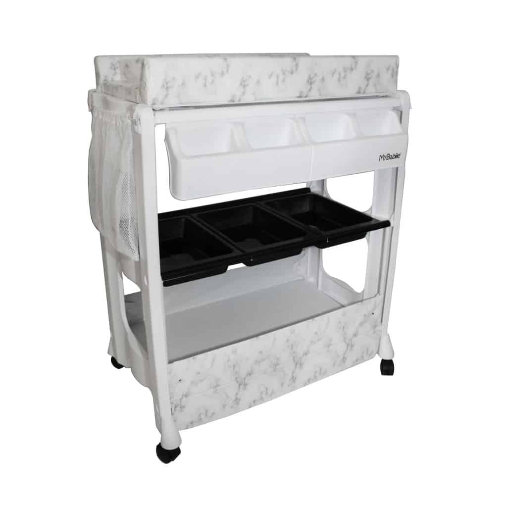 Baby changing clearance unit with bath