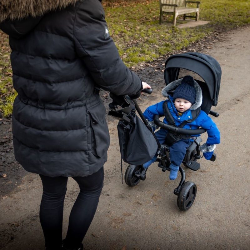 Estilo Bebe Pro 360 Trike and Raincover Black