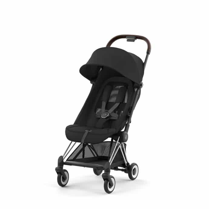 Light compact outlet stroller