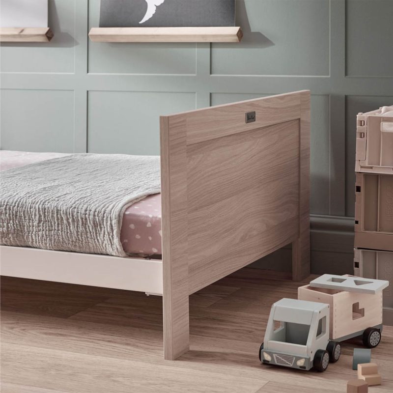 silver-cross-finchley-cot-bed-oak-6