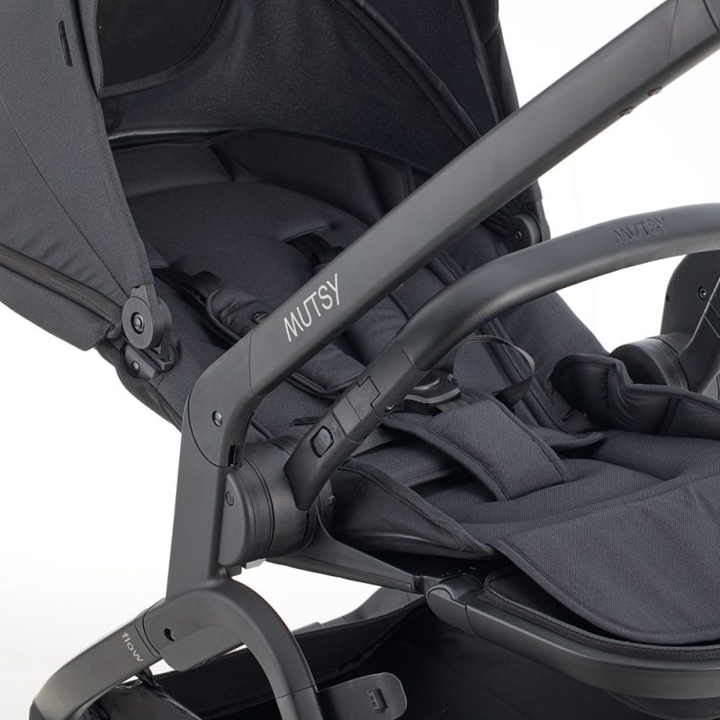 Mutsy Flow Stroller North Black