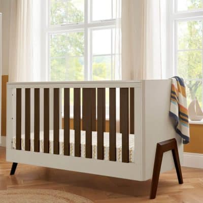 Tutti Bambini Fuori Cot Bed - Warm Walnut/White Sand