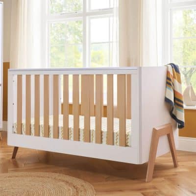 Tutti Bambini Fuori Cot Bed - White/Light Oak