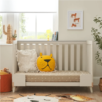 Tutti Bambini Hygge Mini Cot Bed - Light Oak/White Sand