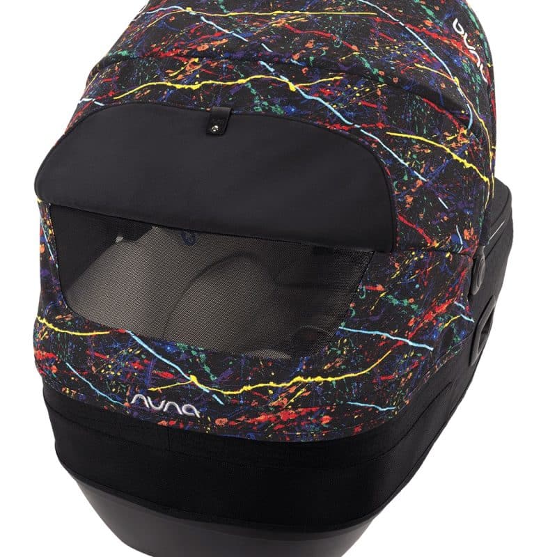 Nuna Cari Next Lay Flat Car Carrycot Rainbow