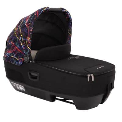 Nuna Cari Next Lay Flat Car Carrycot Rainbow