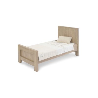 babystyle-bordeaux-cot-bed-oak