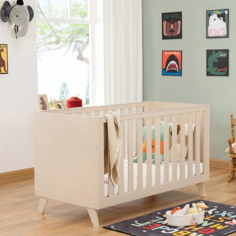 Babymore Dante Cot Bed – Natural