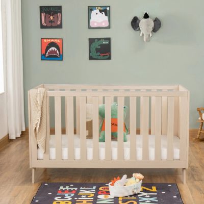 Babymore Dante Cot Bed – Natural