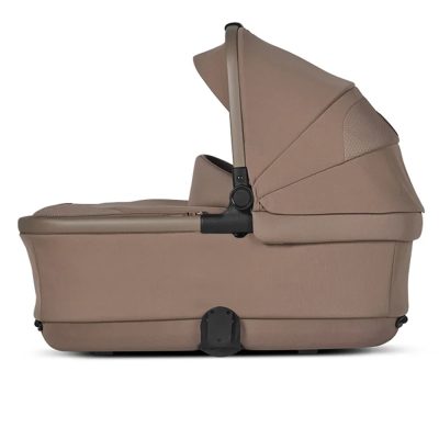 Silver Cross Reef 2 First Bed Folding Carrycot Mocha